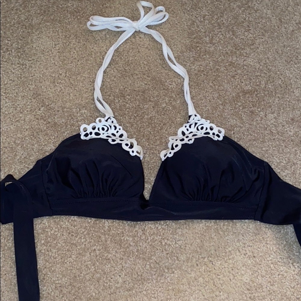 Tie bikini top